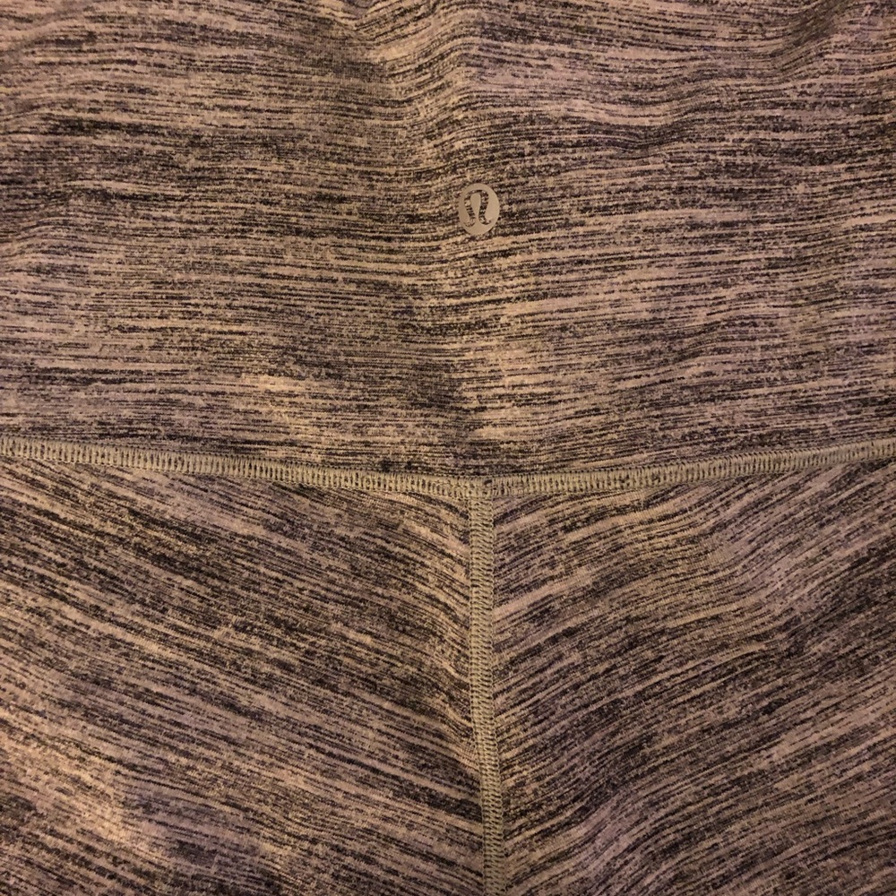 Lululemon 3/4 length yoga crop